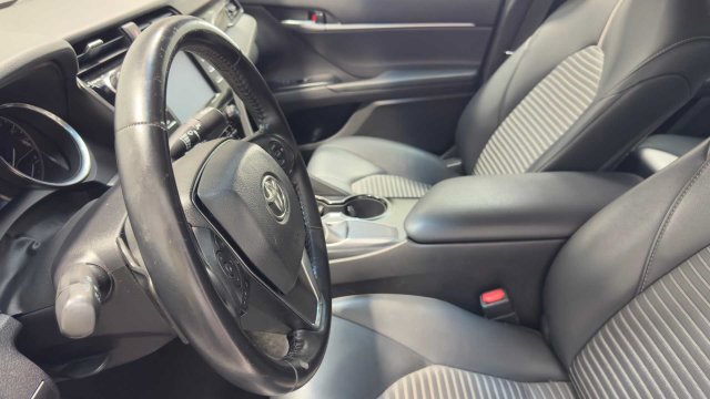 Used 2019 Toyota Camry SE w/ Convenience Package FWD image 23