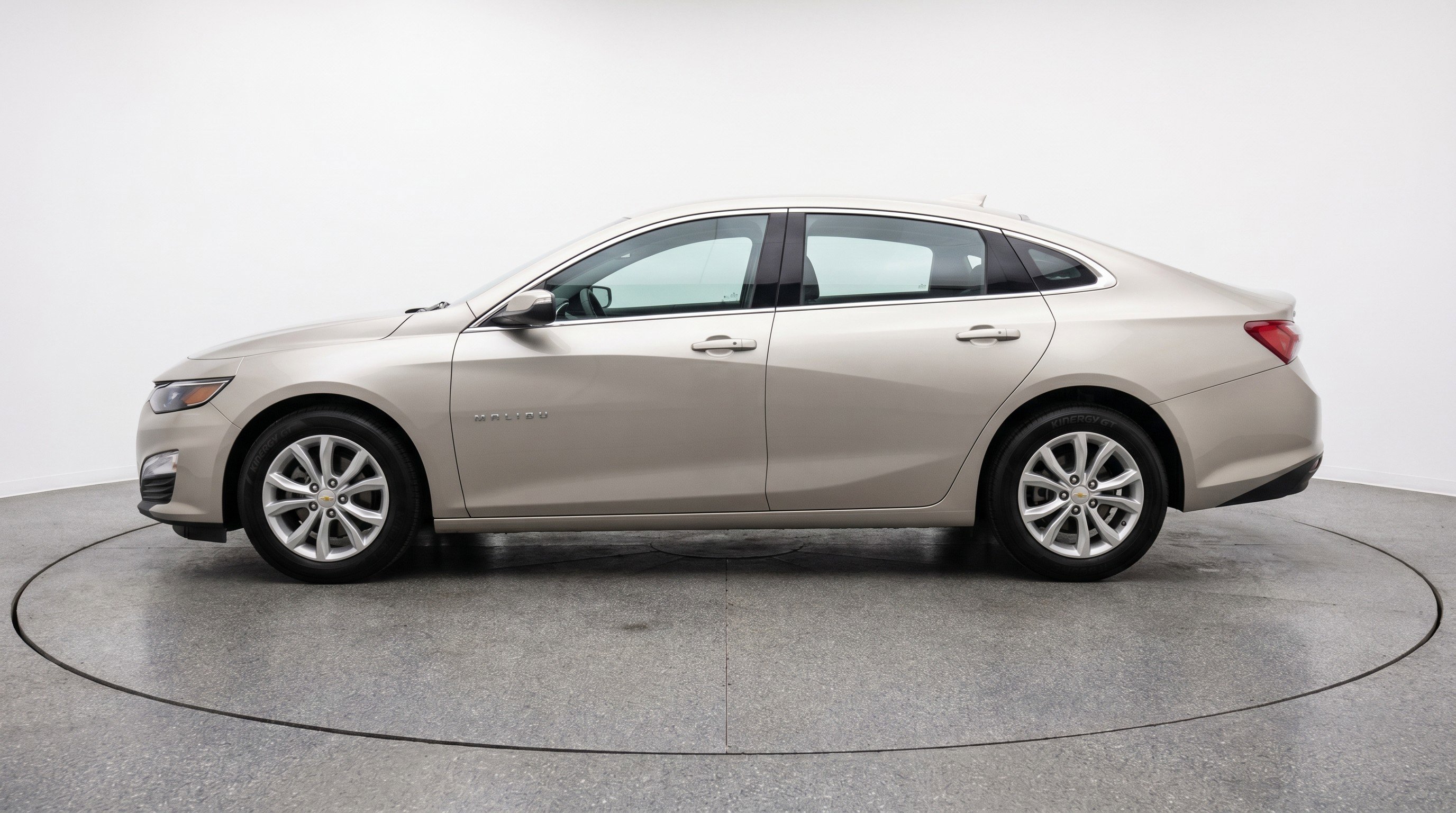 Used 2024 Chevrolet Malibu LT FWD image 5