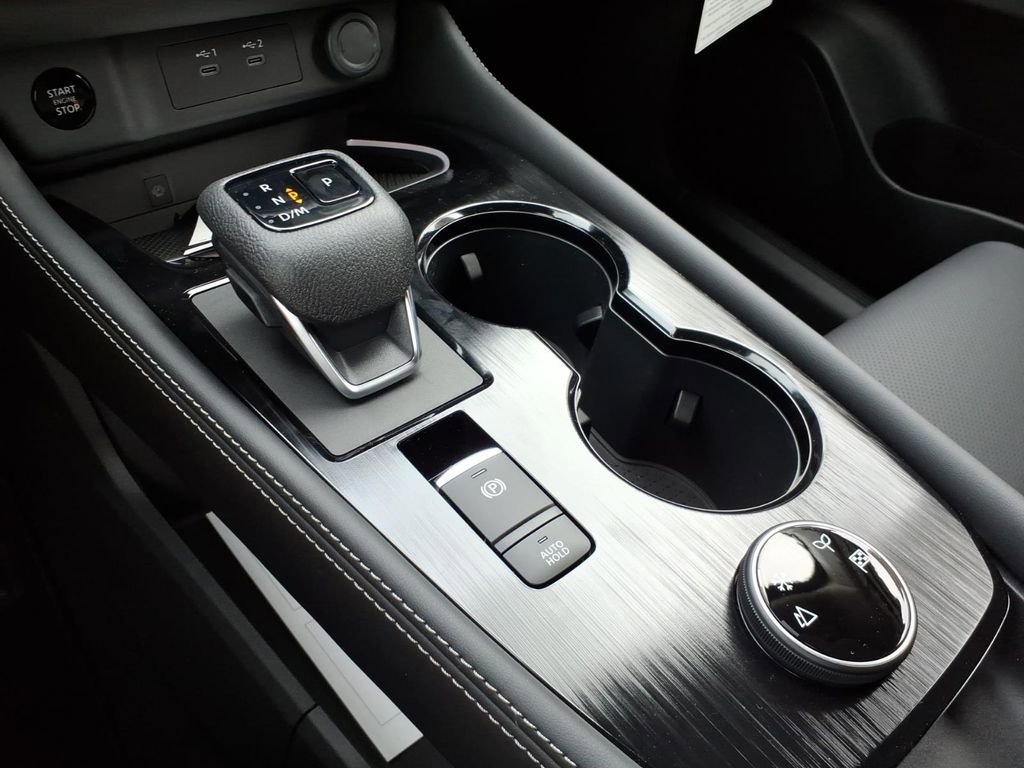 New 2026 Nissan Rogue Platinum AWD/4WD image 14