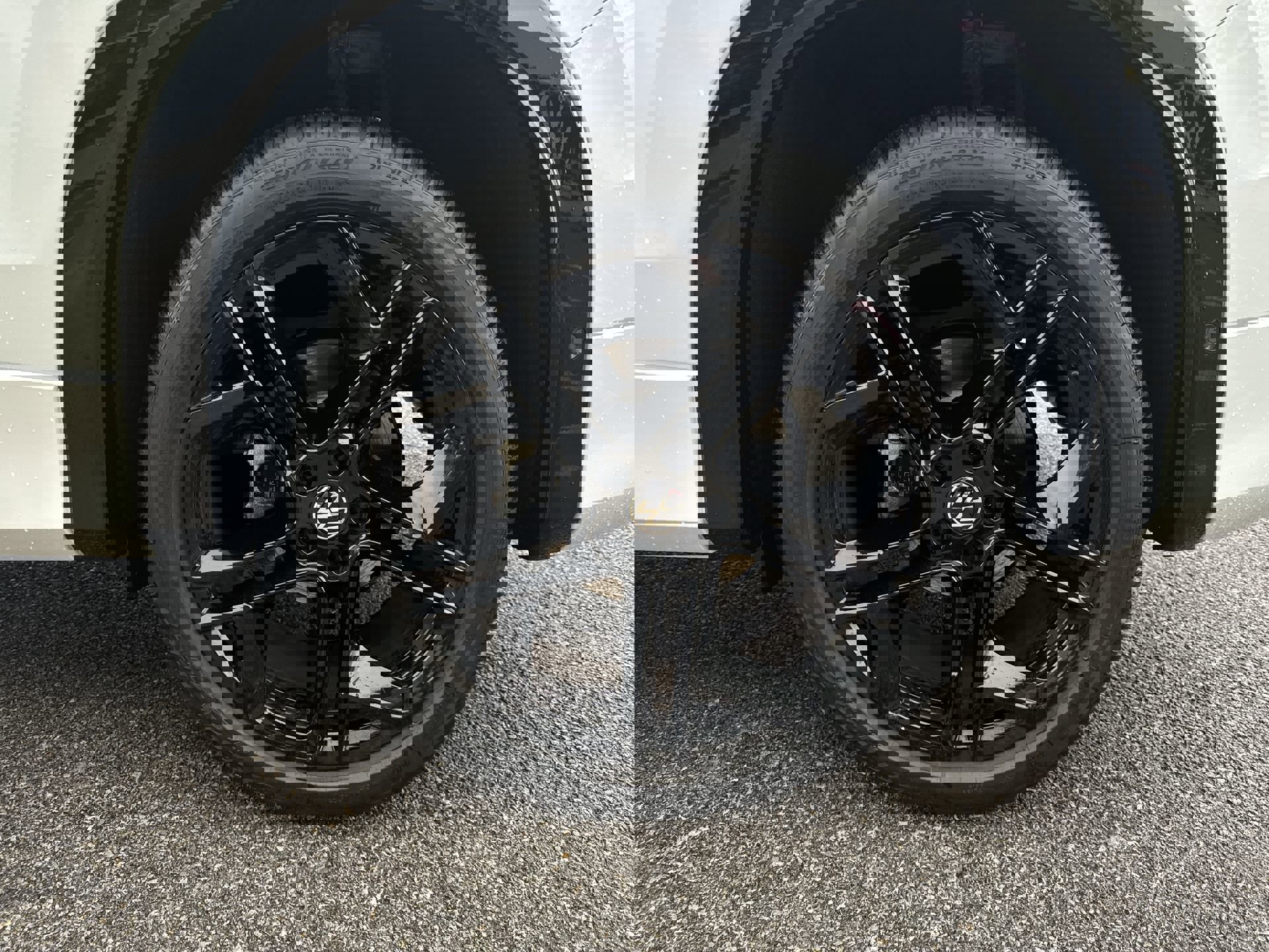 New 2026 Volkswagen Tiguan SE R-Line image 34