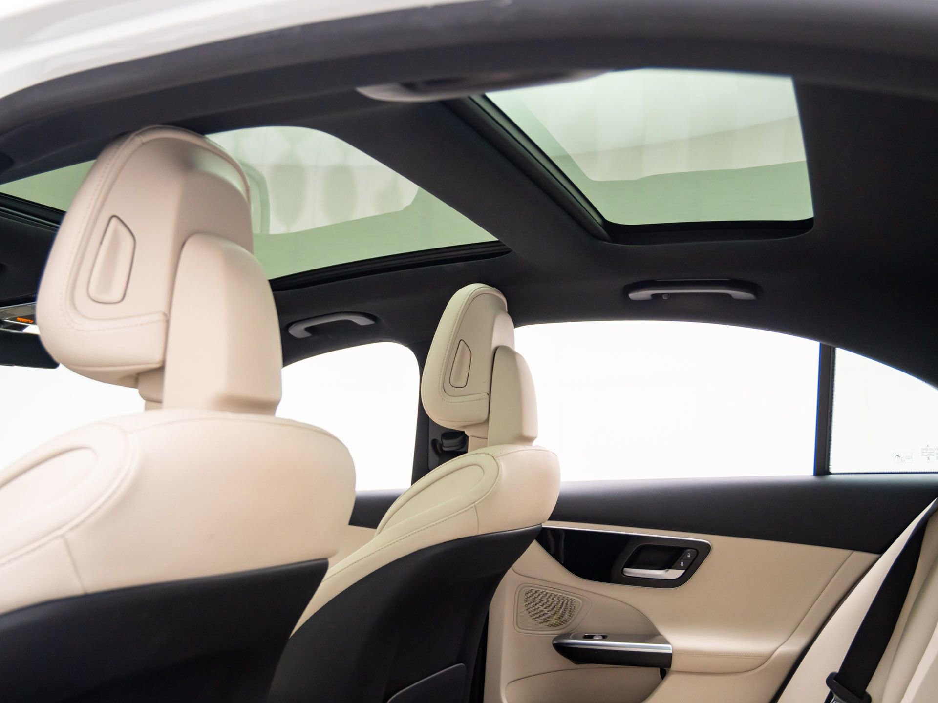 Certified 2023 Mercedes-Benz C 300 4MATIC Sedan image 20