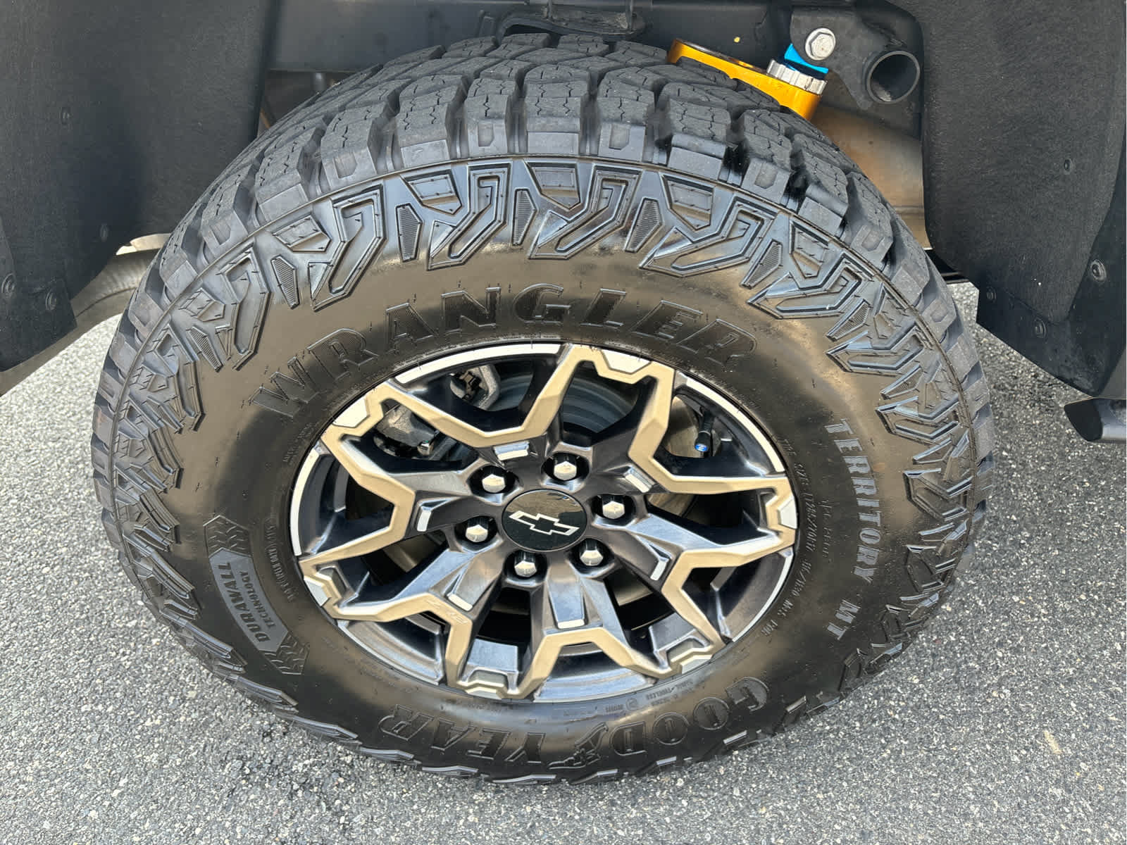 Certified 2026 Chevrolet Colorado ZR2 w/ Technology Package AWD/4WD image 25