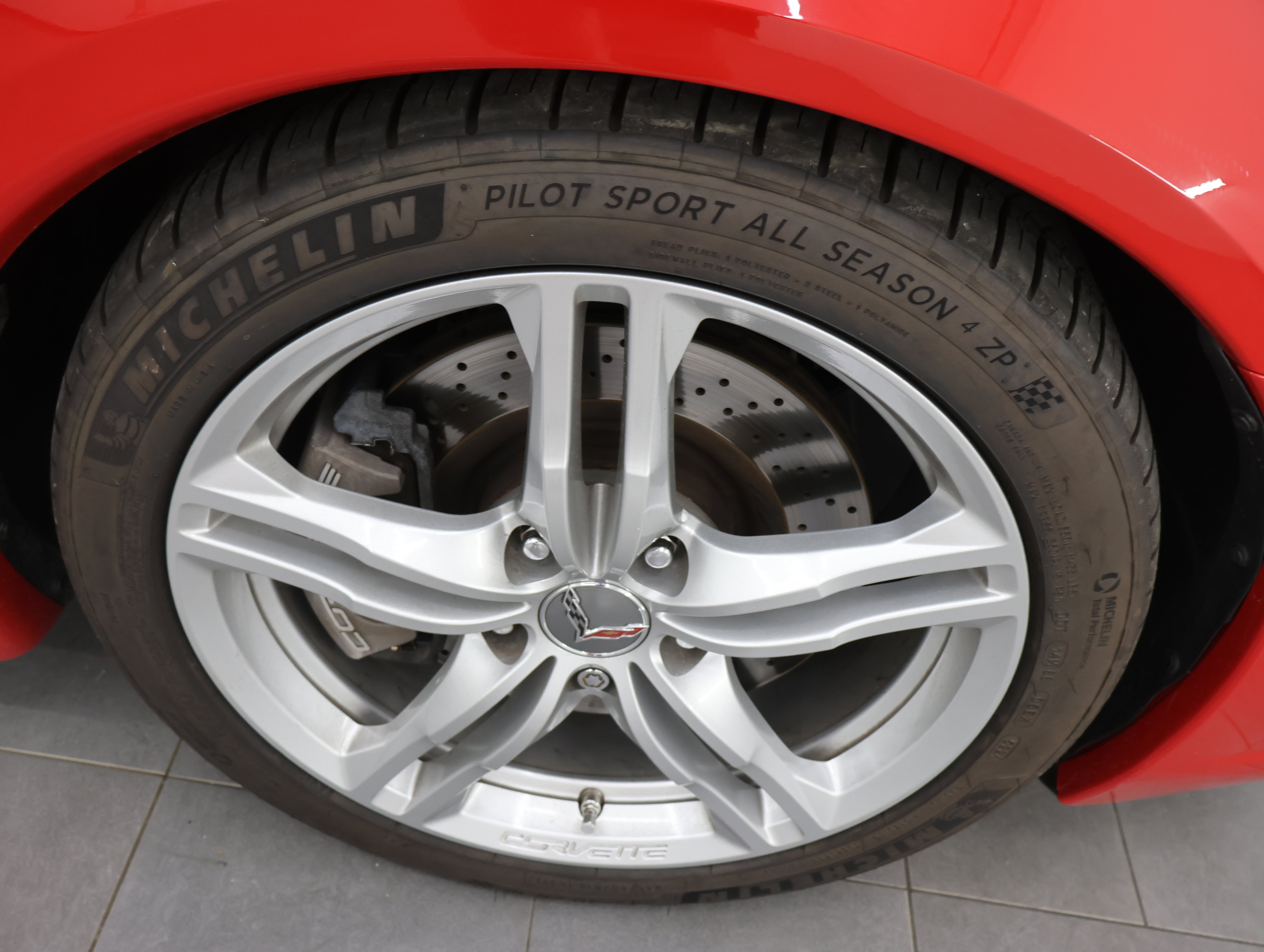 Used 2006 Chevrolet Corvette Convertible w/ Preferred Equipment Group RWD image 3