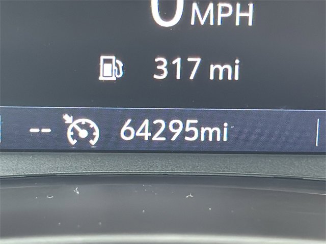 Used 2023 GMC Terrain SLT image 29