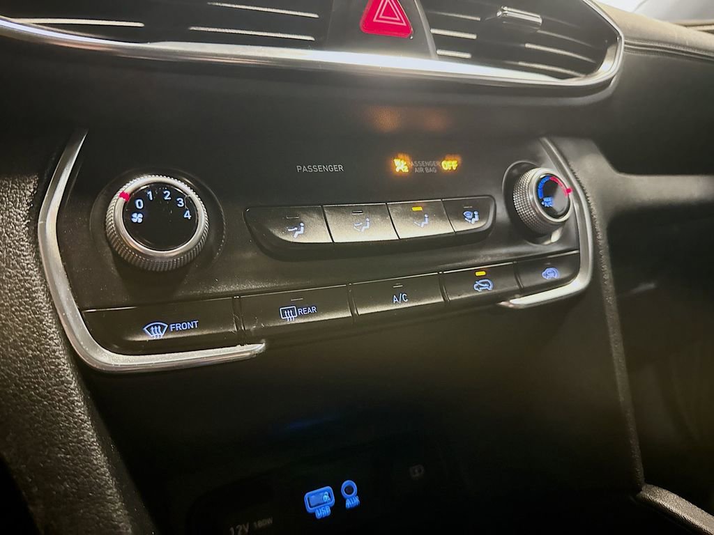 Used 2019 Hyundai Santa Fe SE AWD/4WD image 18