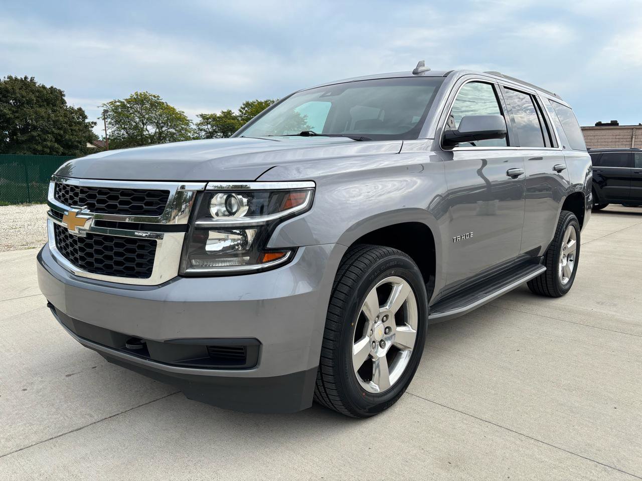 Used 2018 Chevrolet Tahoe LT AWD/4WD image 3