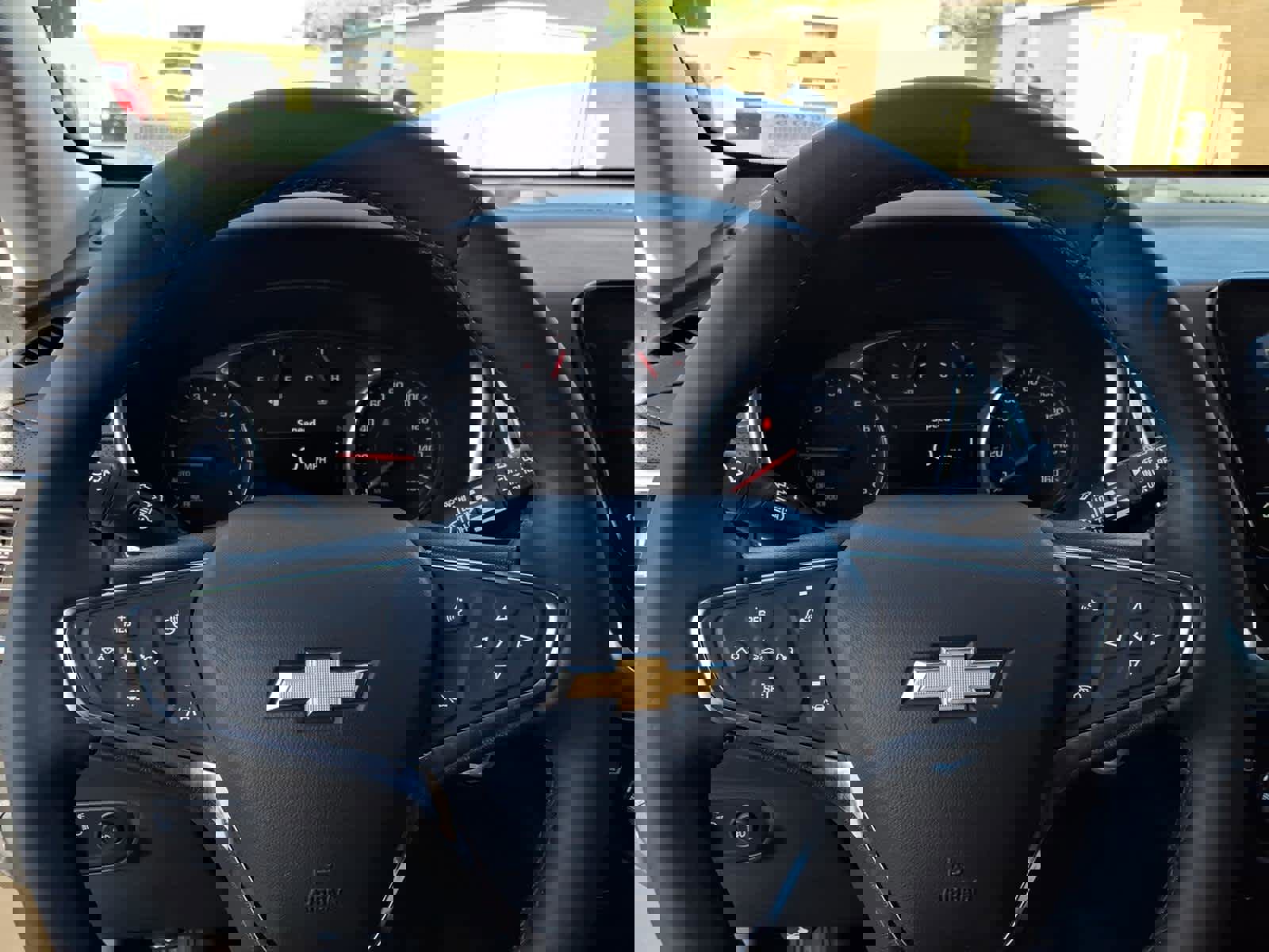 Used 2024 Chevrolet Equinox Premier image 33