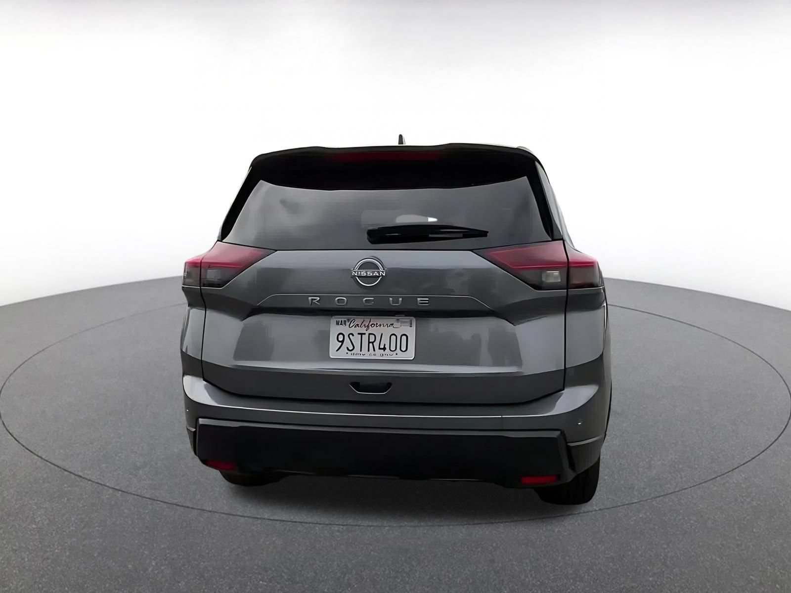 Used 2025 Nissan Rogue SV FWD image 12
