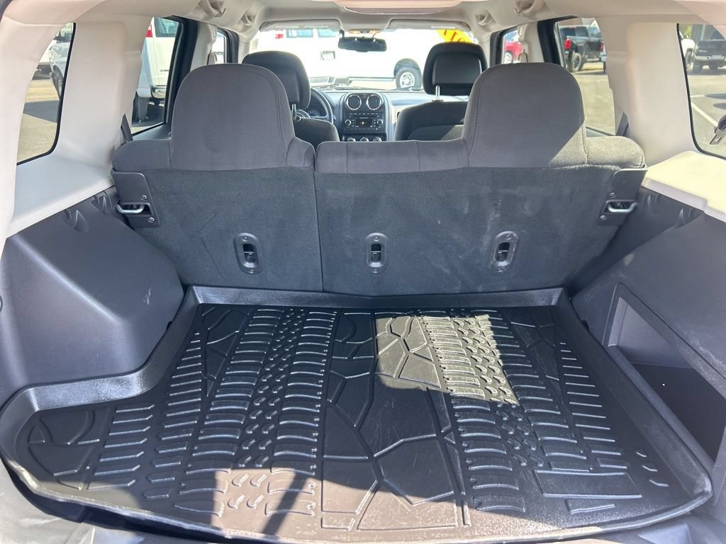 Used 2017 Jeep Patriot Sport w/ Power Value Group FWD image 22