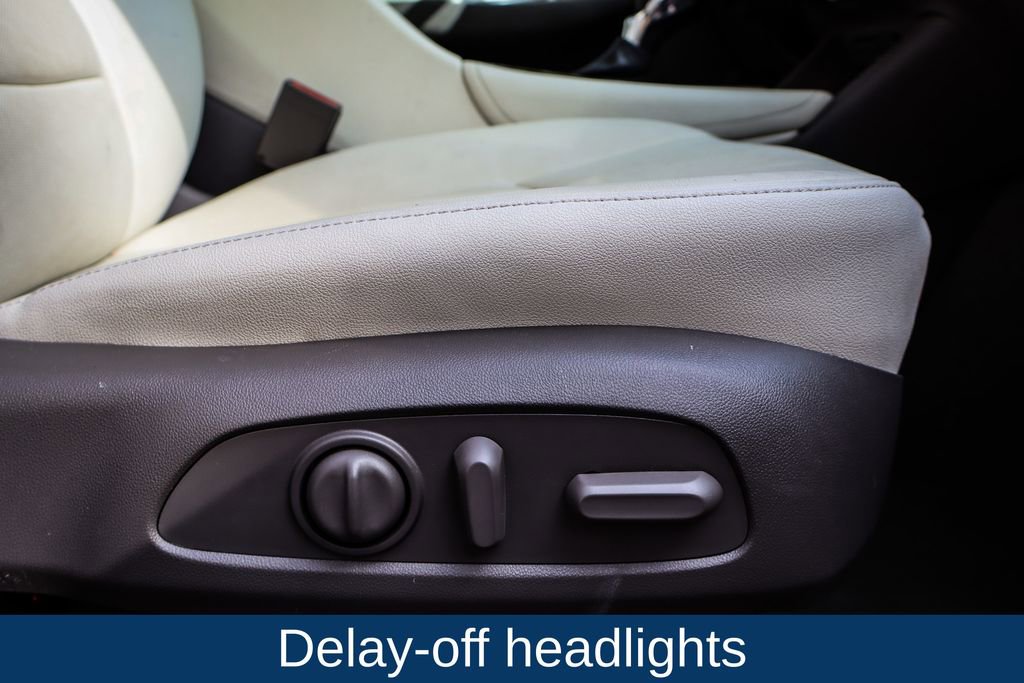 Used 2024 Chevrolet Malibu LT image 16