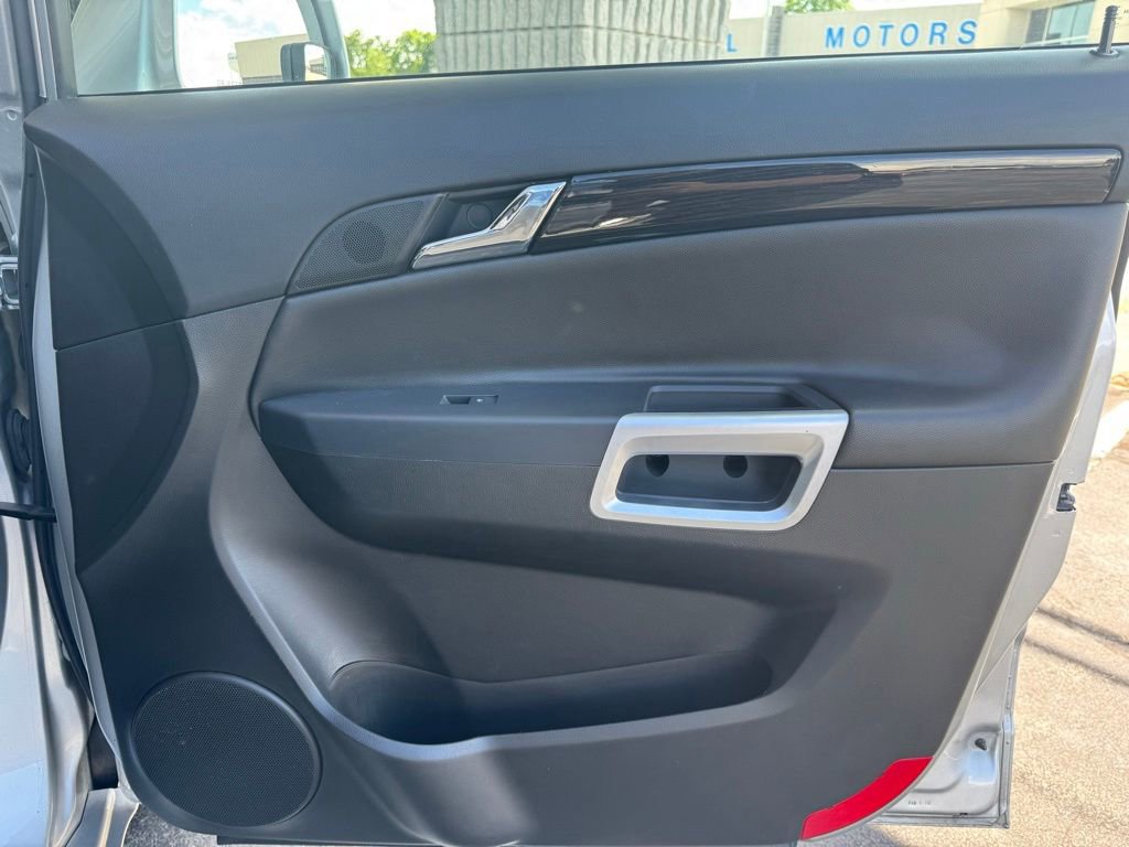 Used 2014 Chevrolet Captiva Sport LTZ FWD image 15