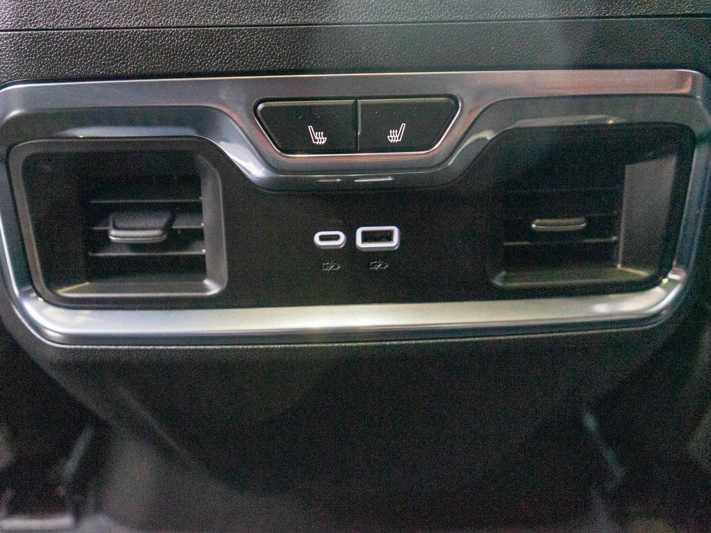 Used 2025 GMC Sierra 1500 Denali Ultimate image 14
