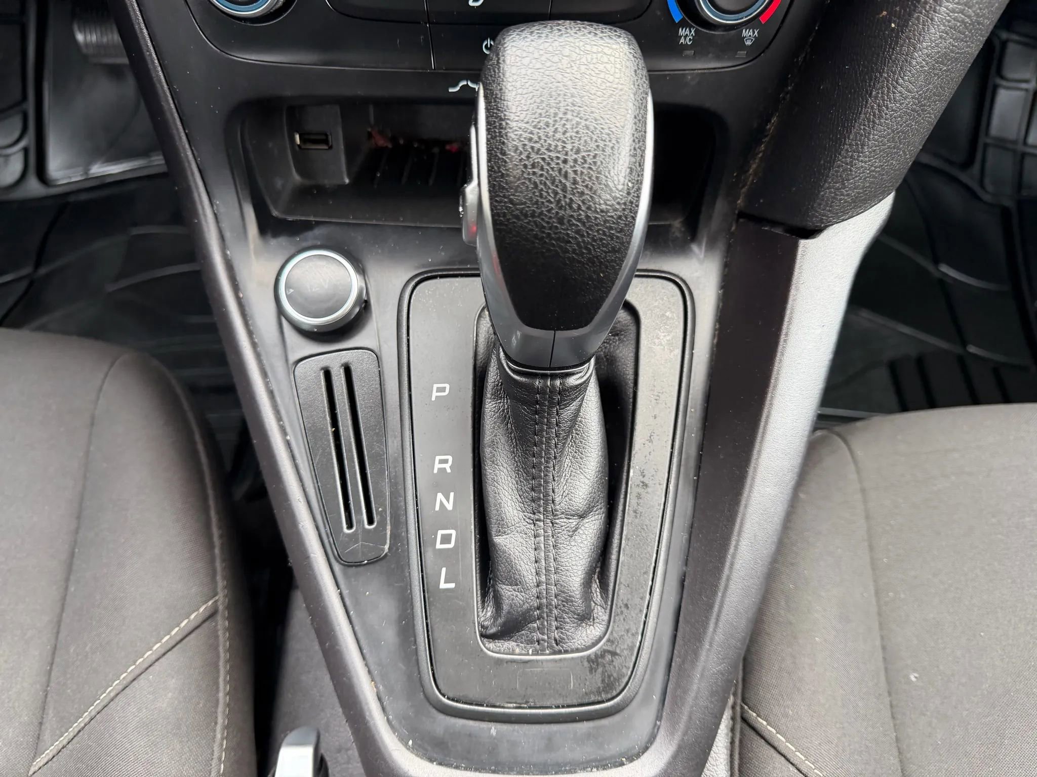 Used 2017 Ford Focus SE image 15