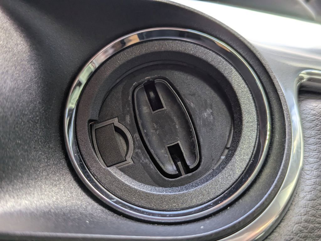 Used 2021 Porsche 718 Boxster image 26