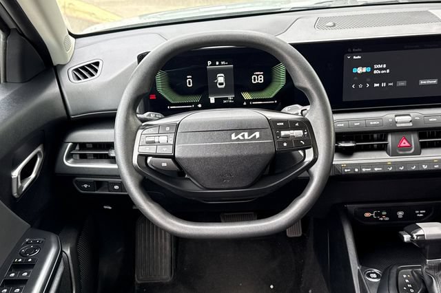 Certified 2025 Kia K4 FWD image 18