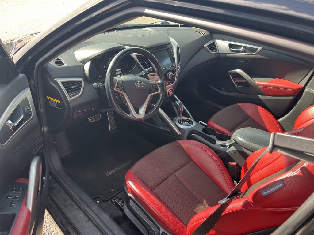 Used 2014 Hyundai Veloster w/ Technology Package 03 FWD image 6