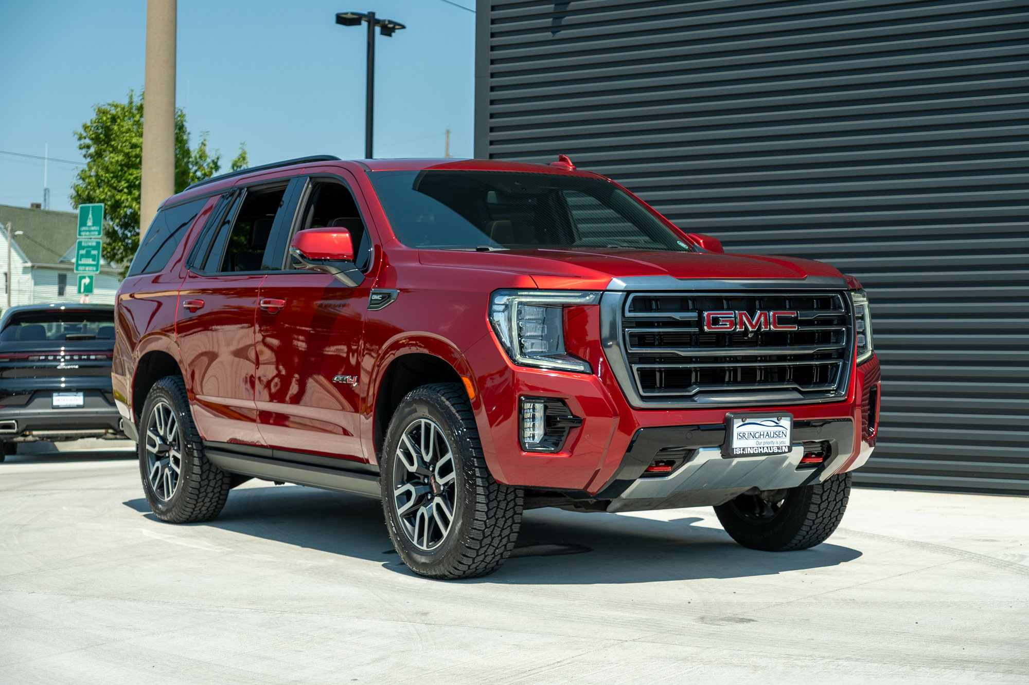 Used 2023 GMC Yukon AT4 w/ AT4 Premium Plus Package AWD/4WD image 3