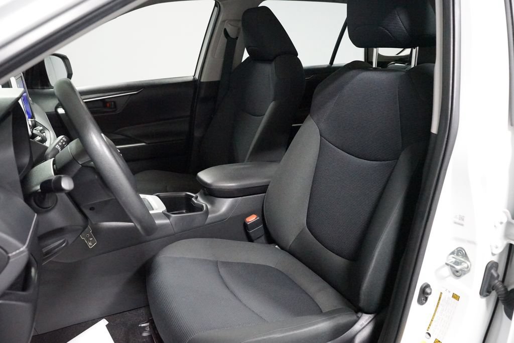 Certified 2023 Toyota RAV4 LE AWD/4WD image 25