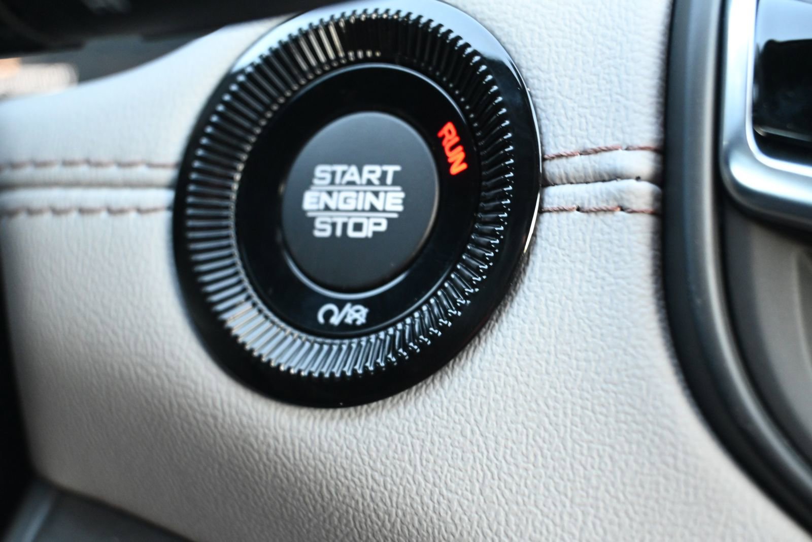 New 2026 Jeep Compass Limited image 15