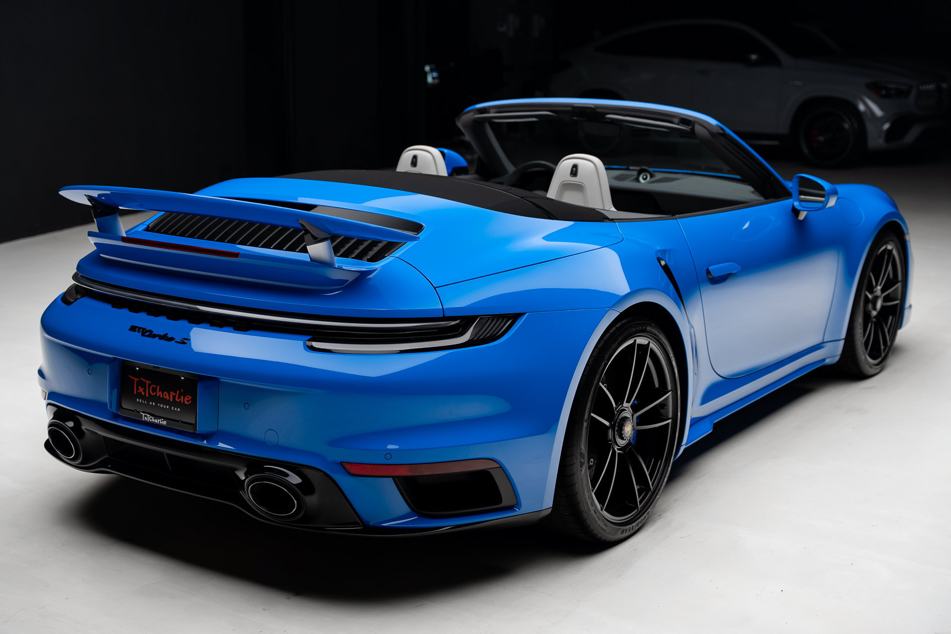 Used 2022 Porsche 911 Turbo S AWD/4WD image 37