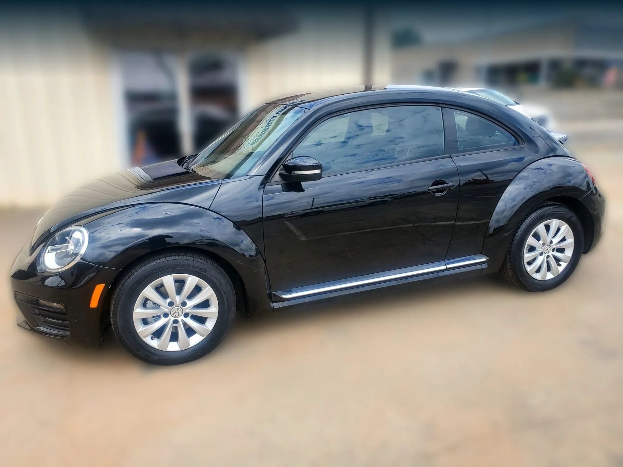 Used 2019 Volkswagen Beetle 2.0T S FWD image 7