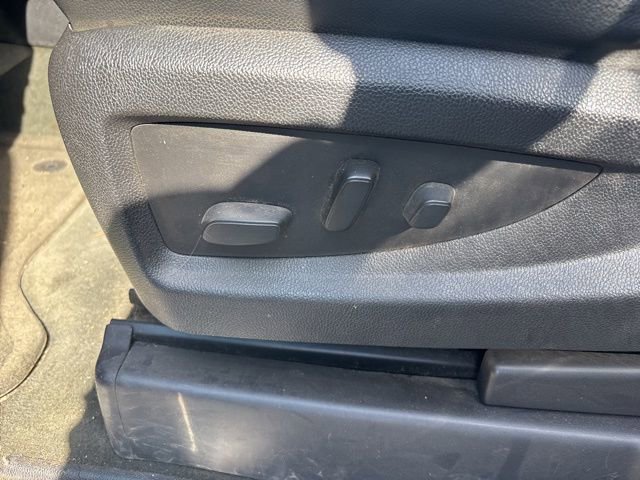 Used 2015 Chevrolet Tahoe LTZ image 29