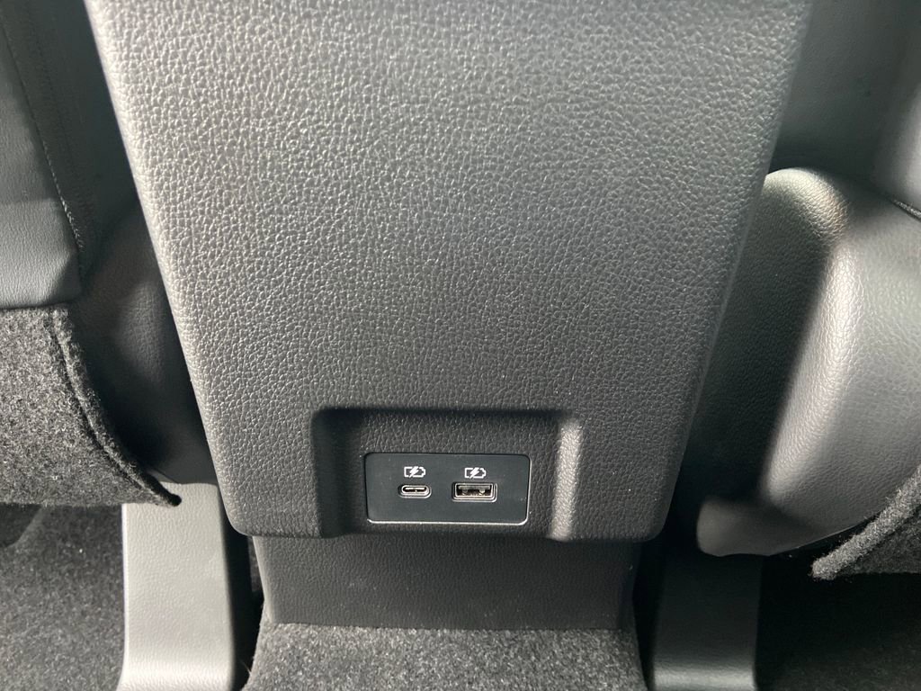 New 2025 Mitsubishi Eclipse Cross Black Edition image 18