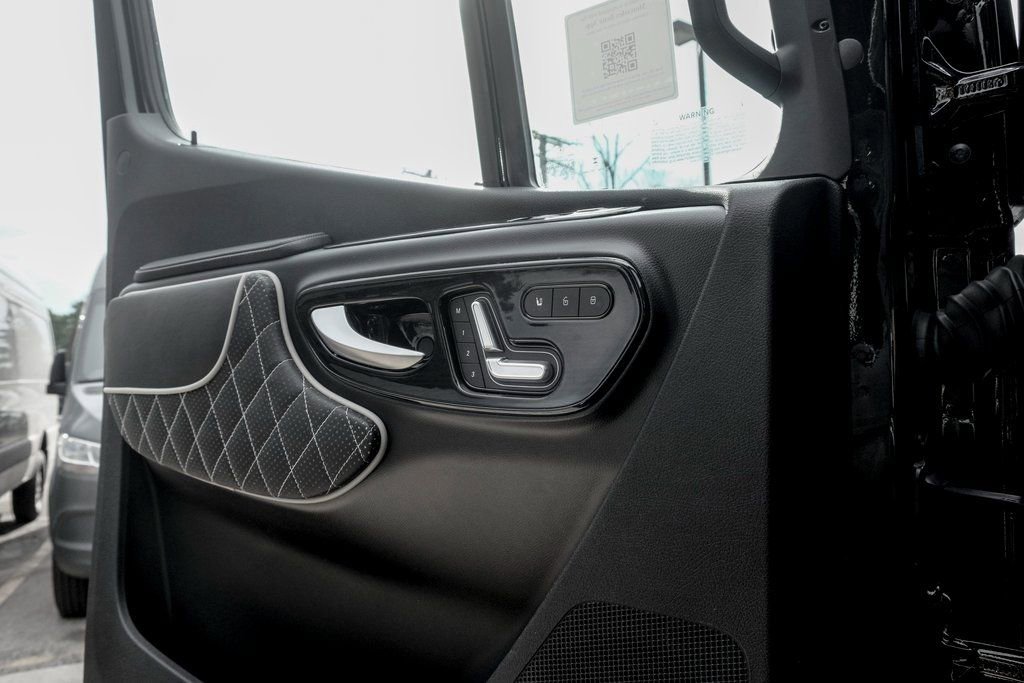 New 2025 Mercedes-Benz Sprinter 3500 image 18