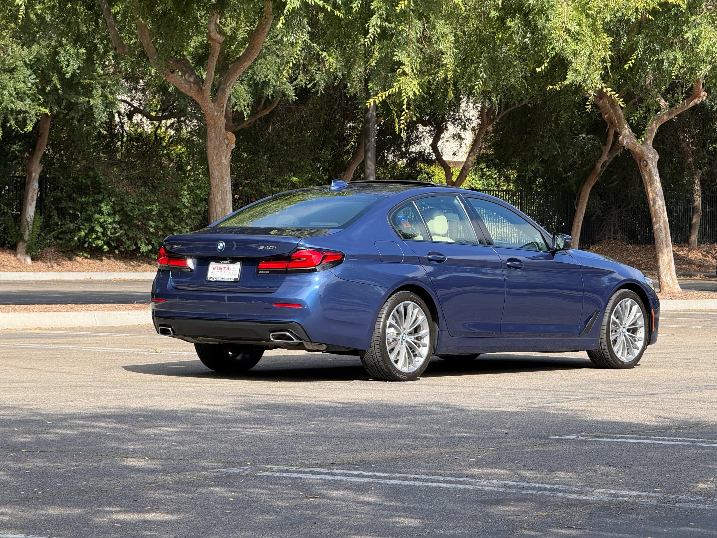 Used 2023 BMW 540i xDrive w/ Executive Package AWD/4WD image 5