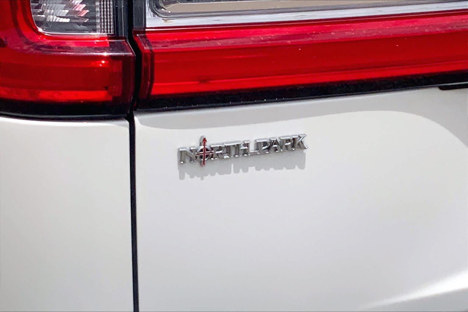 Used 2020 Lincoln Navigator L Reserve w/ Luxury Package AWD/4WD image 9