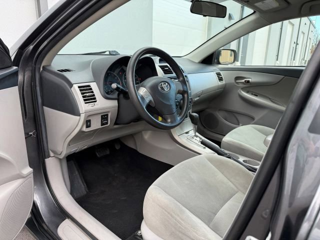 Used 2013 Toyota Corolla LE image 13