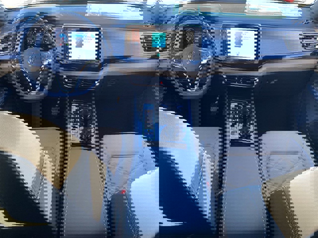 New 2026 Volkswagen Atlas Cross Sport SE image 11