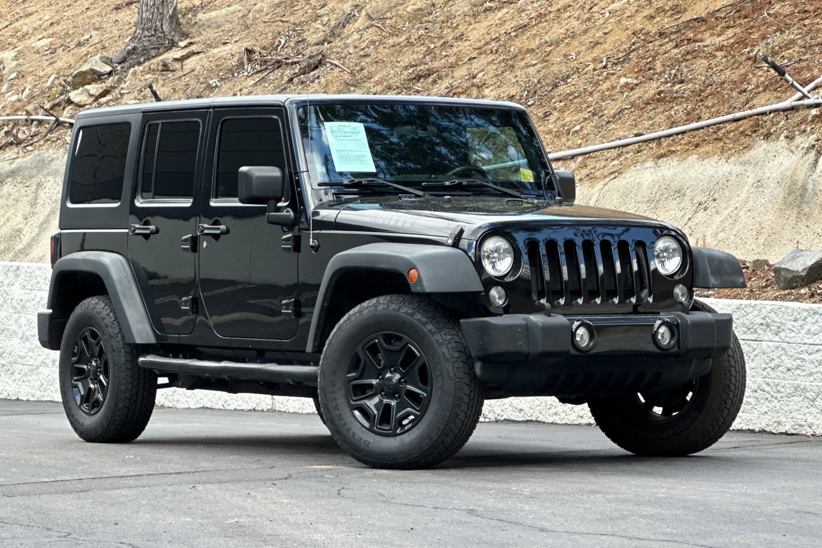 Used 2014 Jeep Wrangler Unlimited Sport image 2