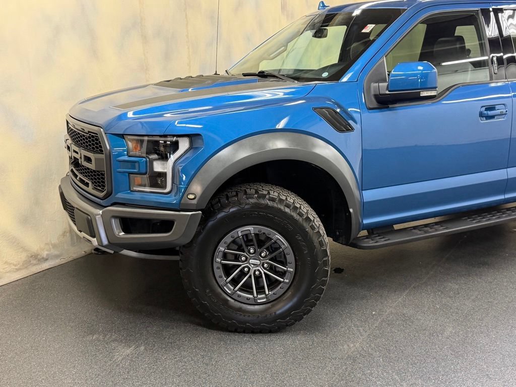 Used 2019 Ford F150 Raptor w/ Equipment Group 802A Luxury AWD/4WD image 2