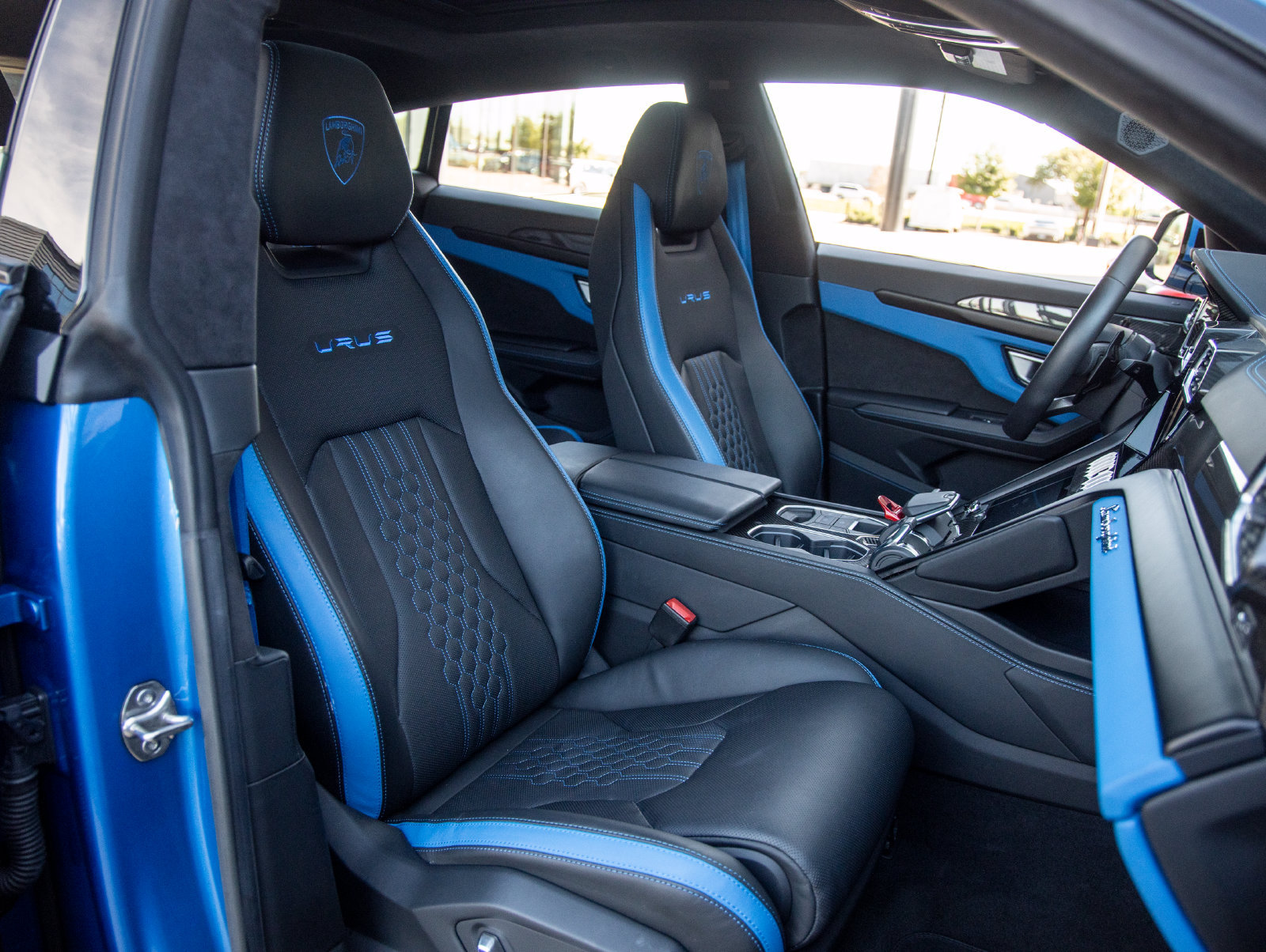 Used 2024 Lamborghini Urus S AWD/4WD image 47