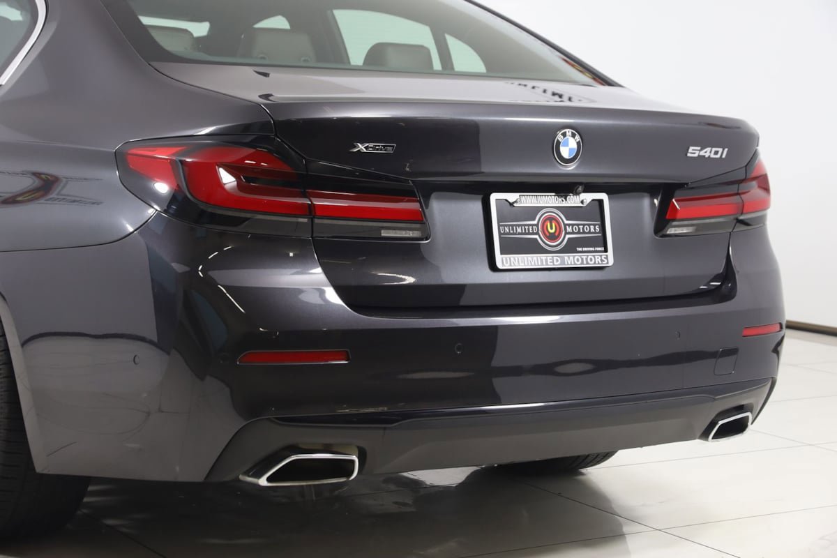 Used 2021 BMW 540i xDrive w/ Premium Package AWD/4WD image 25