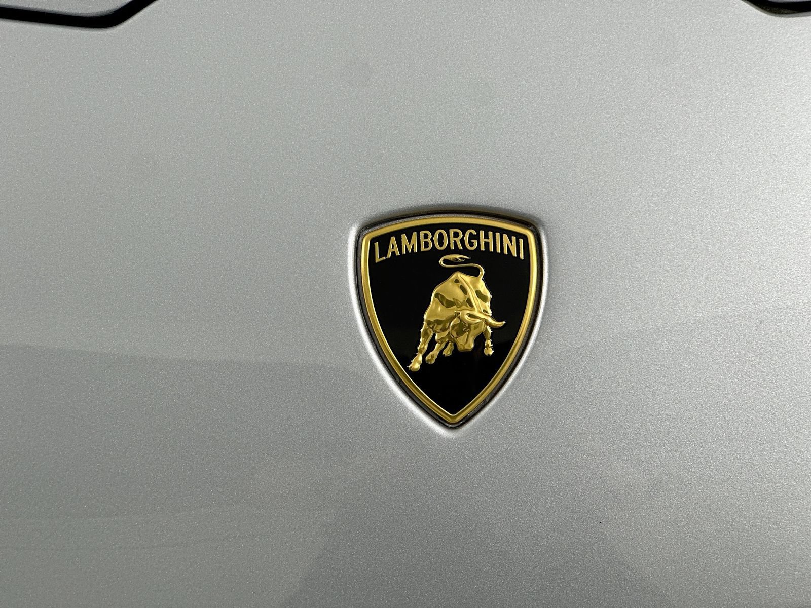 Used 2023 Lamborghini Huracan EVO RWD image 48