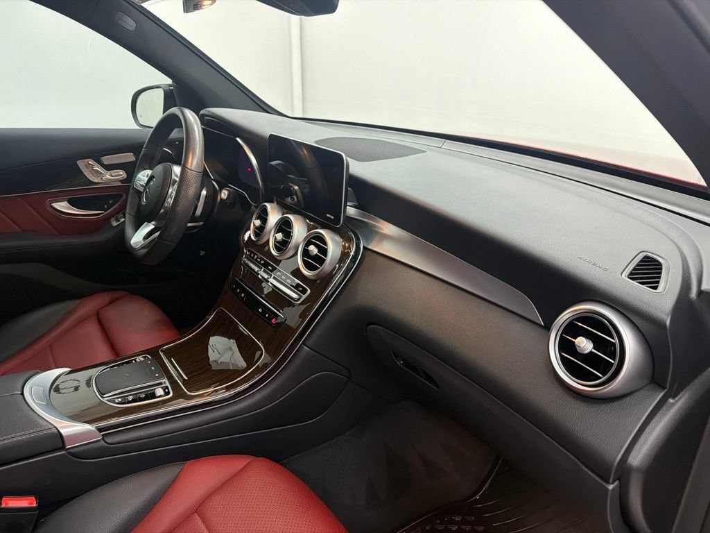 Used 2022 Mercedes-Benz GLC 300 image 26