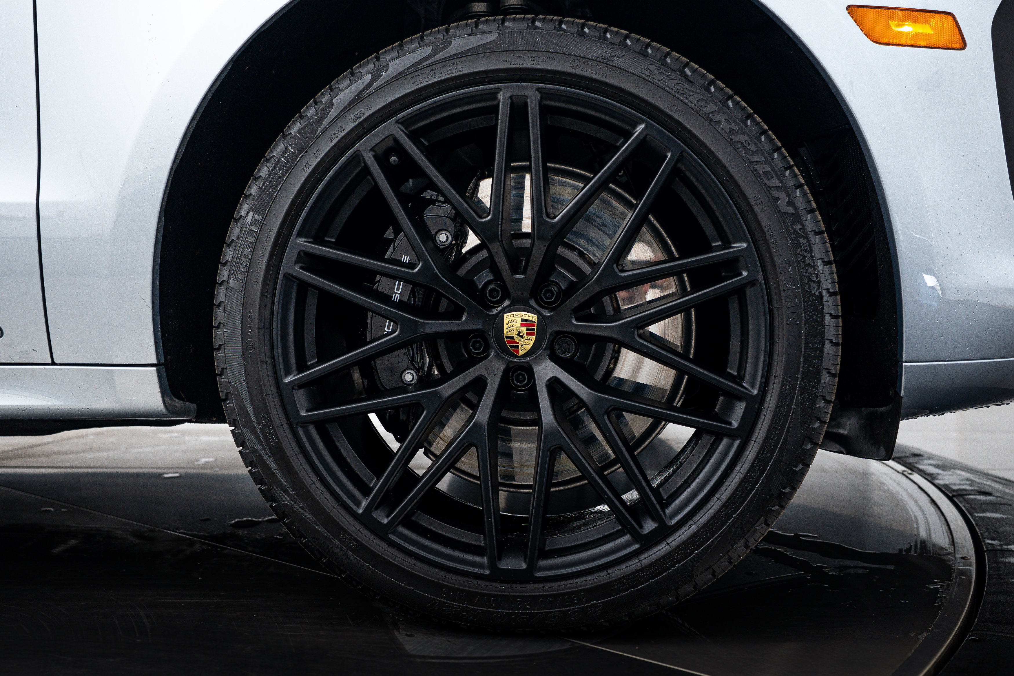 Certified 2026 Porsche Macan GTS image 11