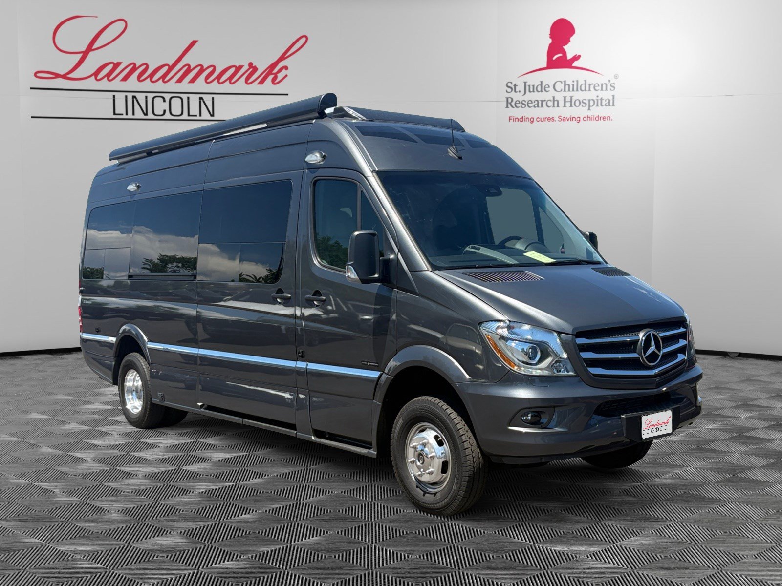Used 2018 Mercedes-Benz Sprinter 3500 image 7
