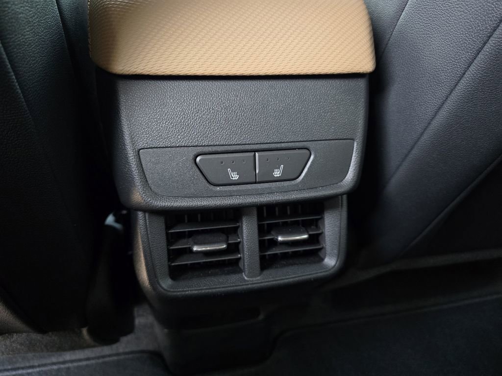 Used 2023 Subaru Ascent Touring AWD/4WD image 24
