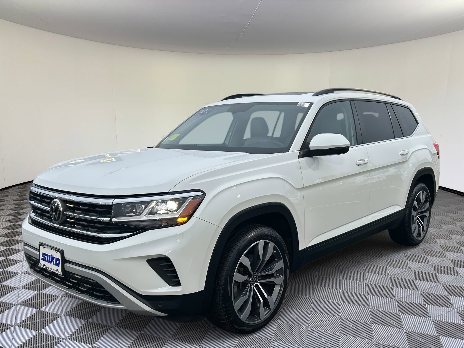 Certified 2022 Volkswagen Atlas SE image 7