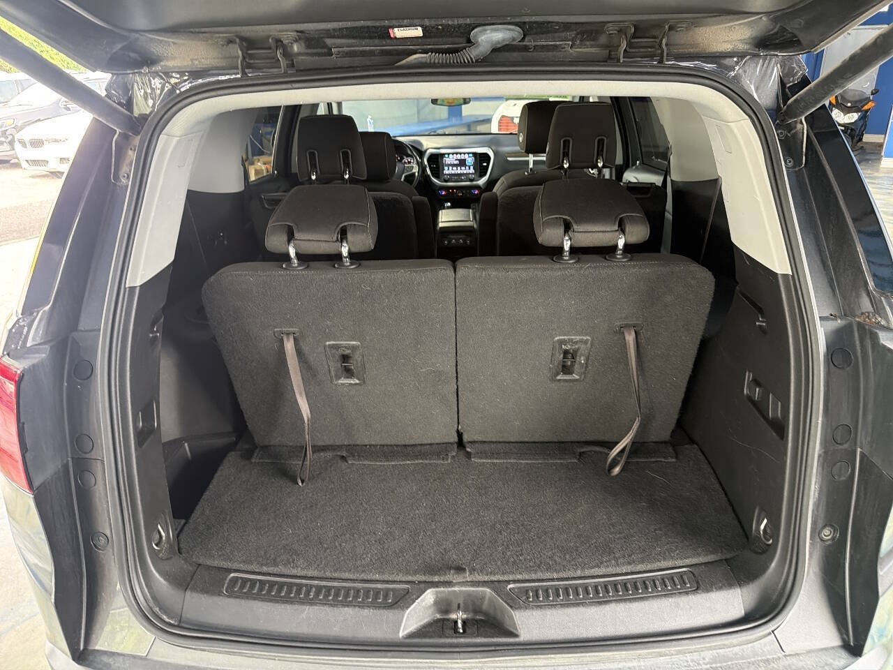 Used 2019 GMC Acadia SLE w/ GMC Pro Grade Package AWD/4WD image 12