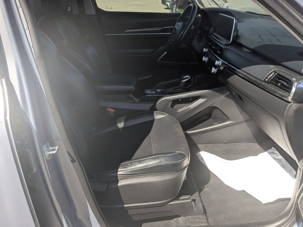 Used 2022 Kia Telluride LX image 29