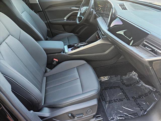 New 2025 Audi Q5 Premium image 16