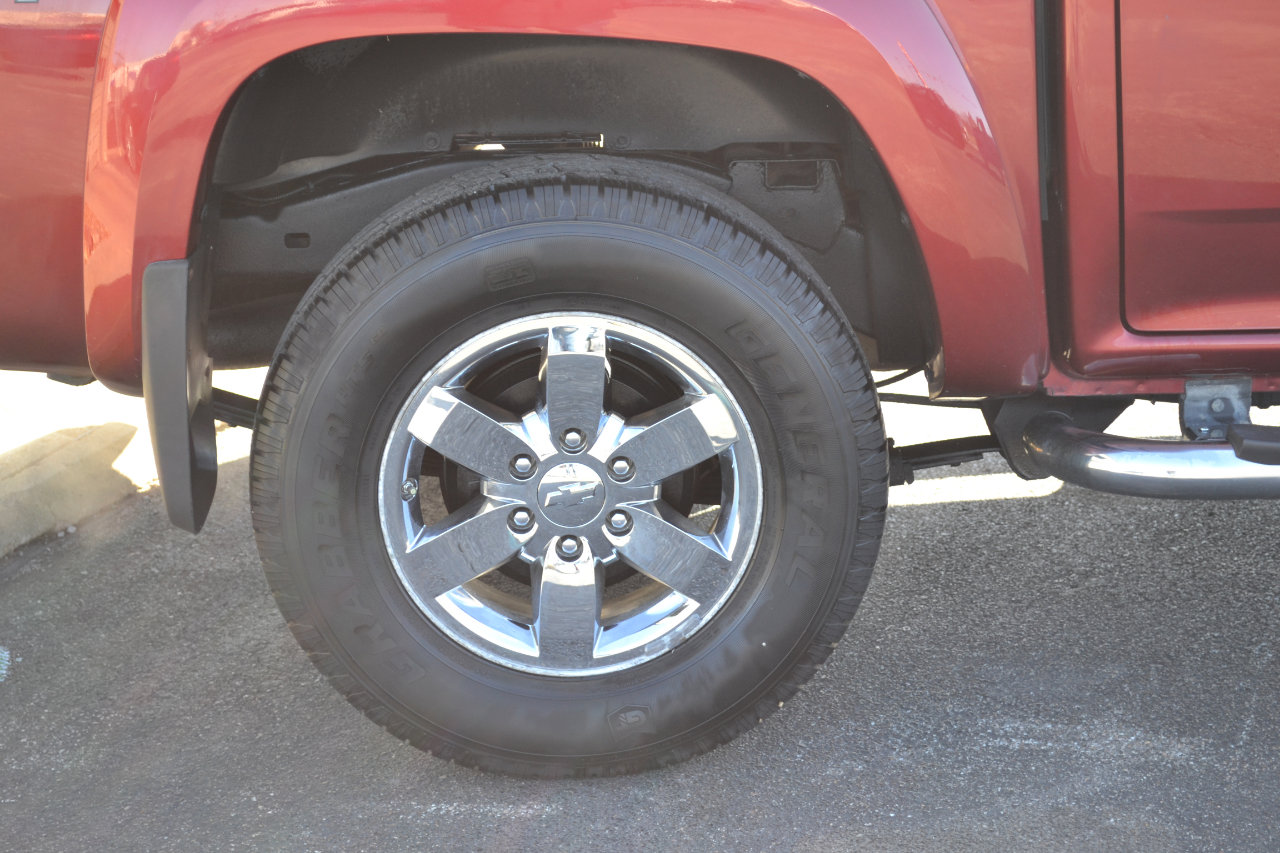 Used 2011 Chevrolet Colorado LT image 48