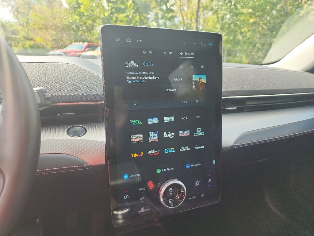 Used 2022 Ford Mustang Mach-E Select image 26