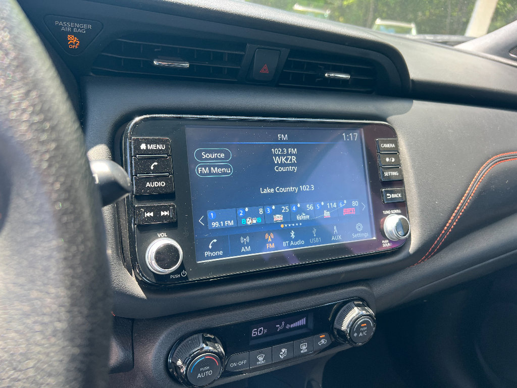 Used 2024 Nissan Kicks SR image 27