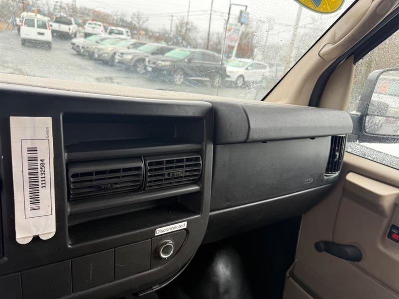 Used 2011 Chevrolet Express 2500 image 15