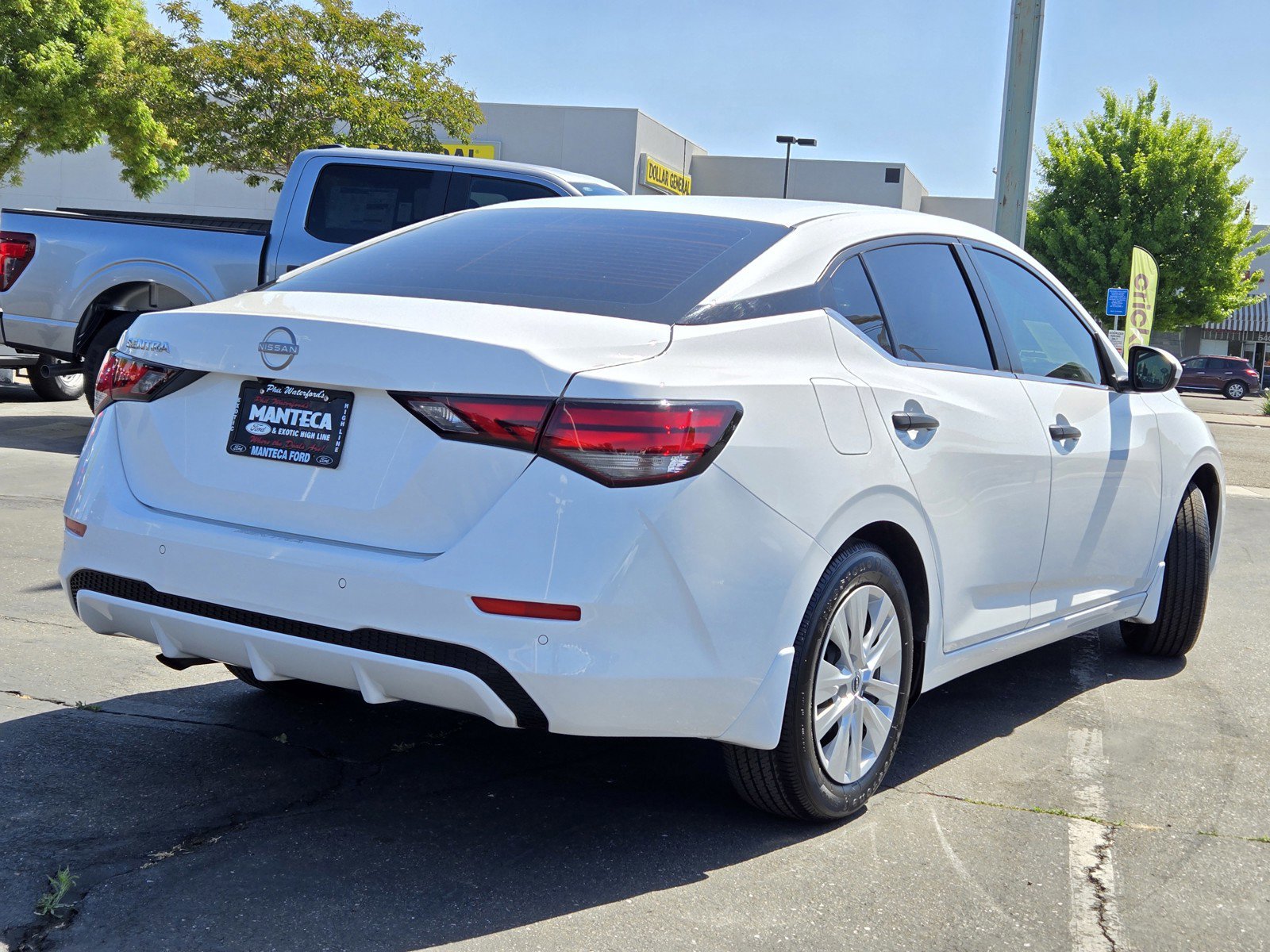 Used 2024 Nissan Sentra S image 5